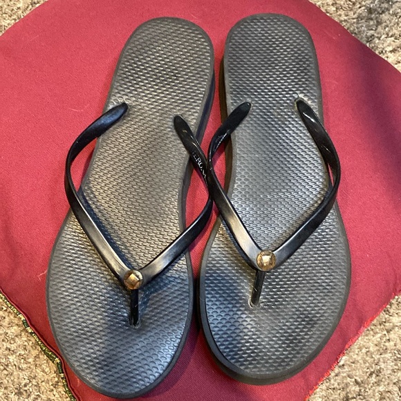 Shoes - Upscale flip flops